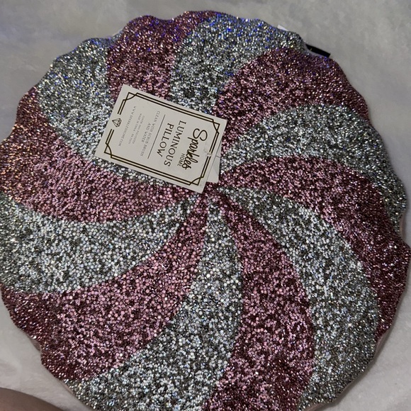 Sparkles luminous Christmas Peppermint bling Pillow - Picture 7 of 7